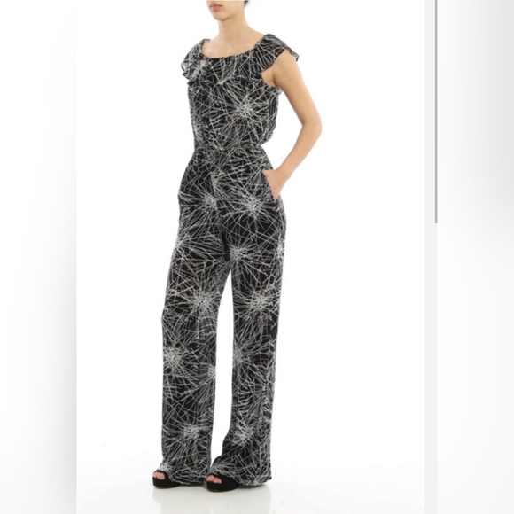 Diane Von Furstenberg Adele Jumpsuit Black Print Ruffle Off The Shoulder Size 0 - Picture 3 of 16